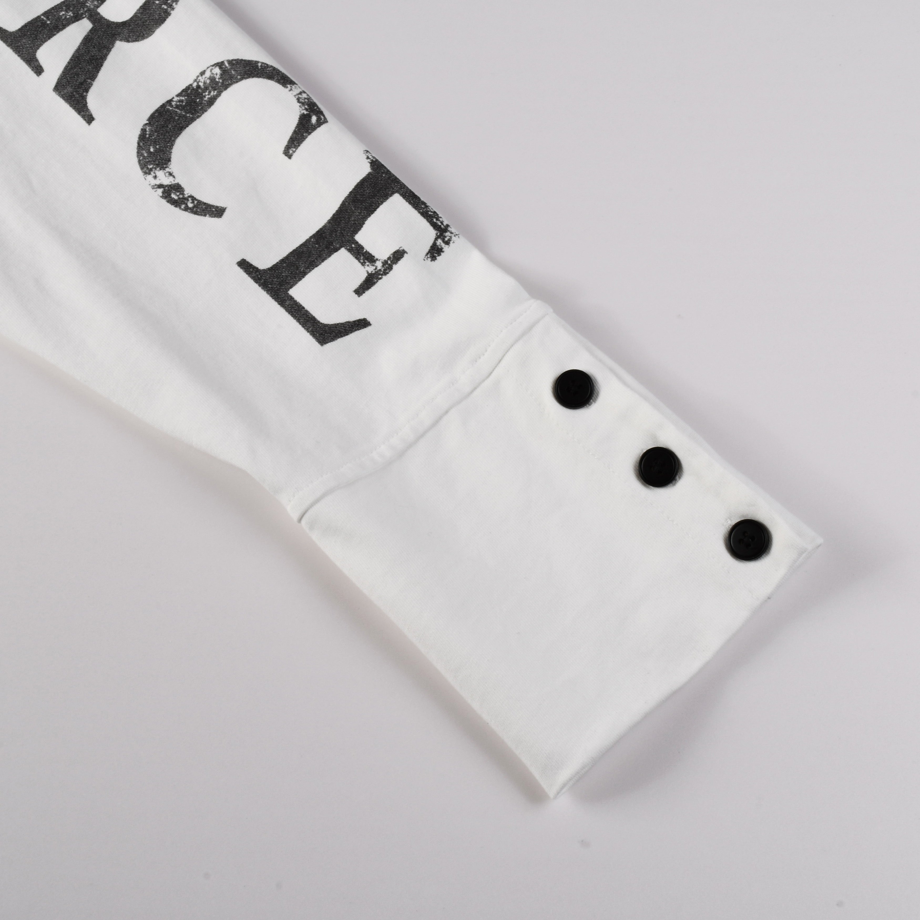 Command 09 Longsleeve – White