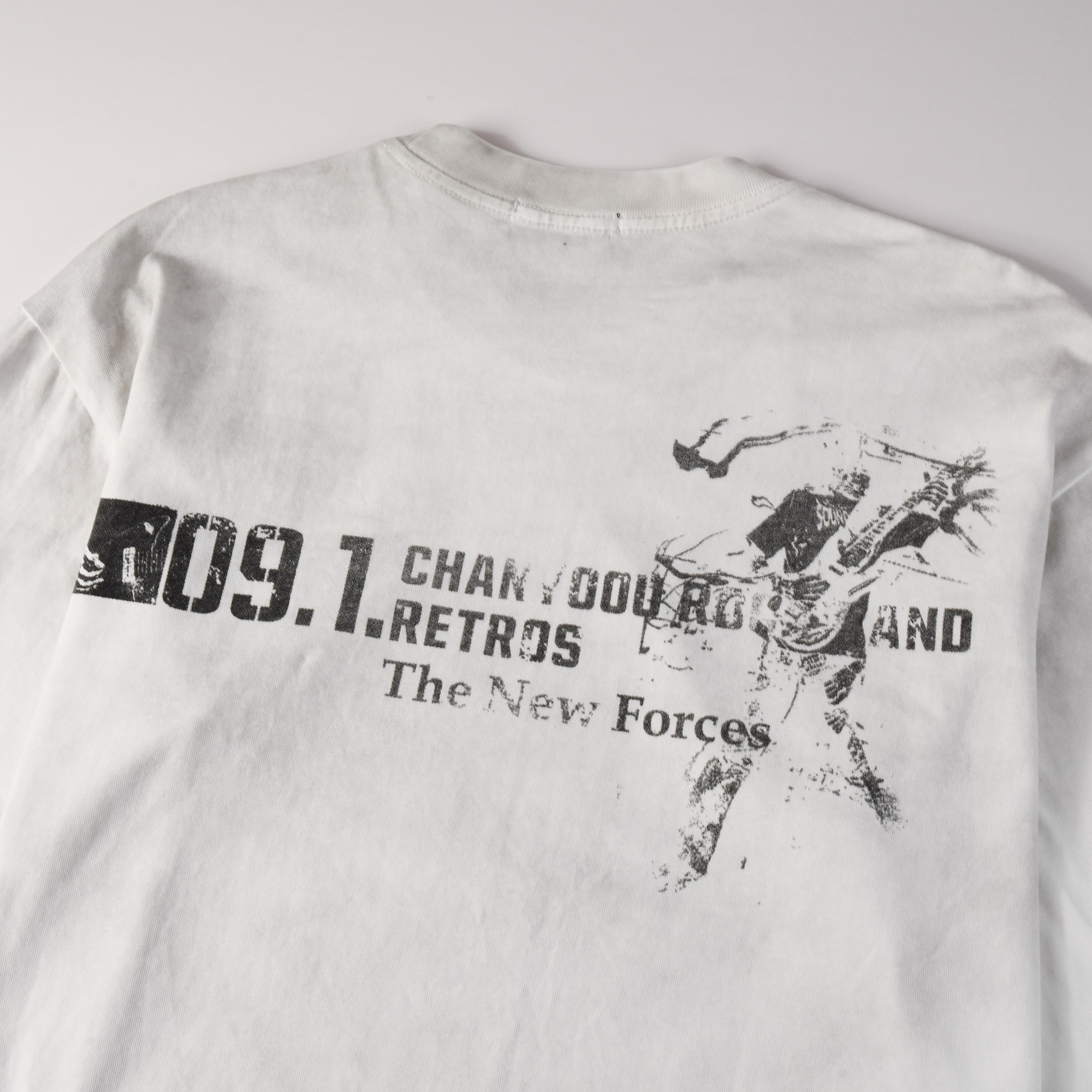 Command 09 Longsleeve – White