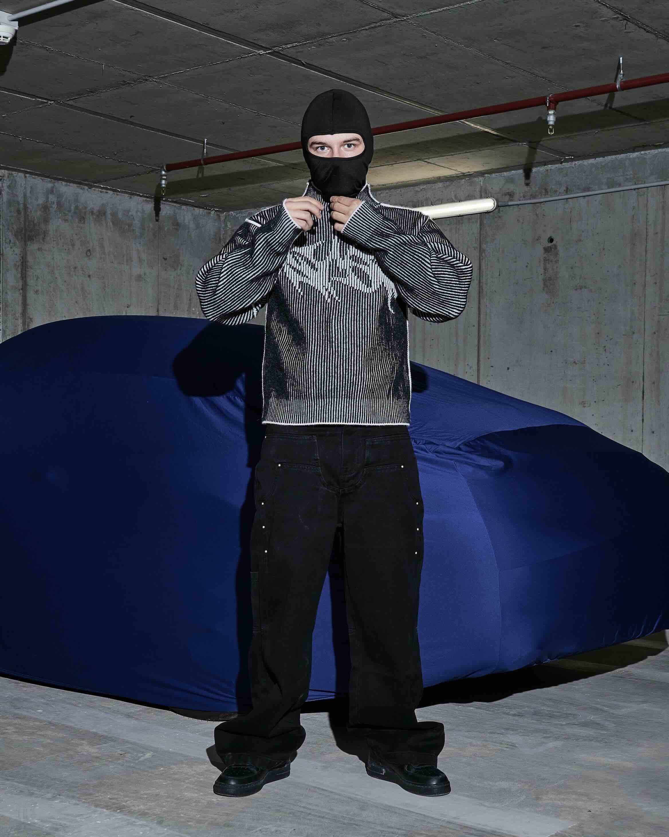 Black Rivet Baggy Jeans