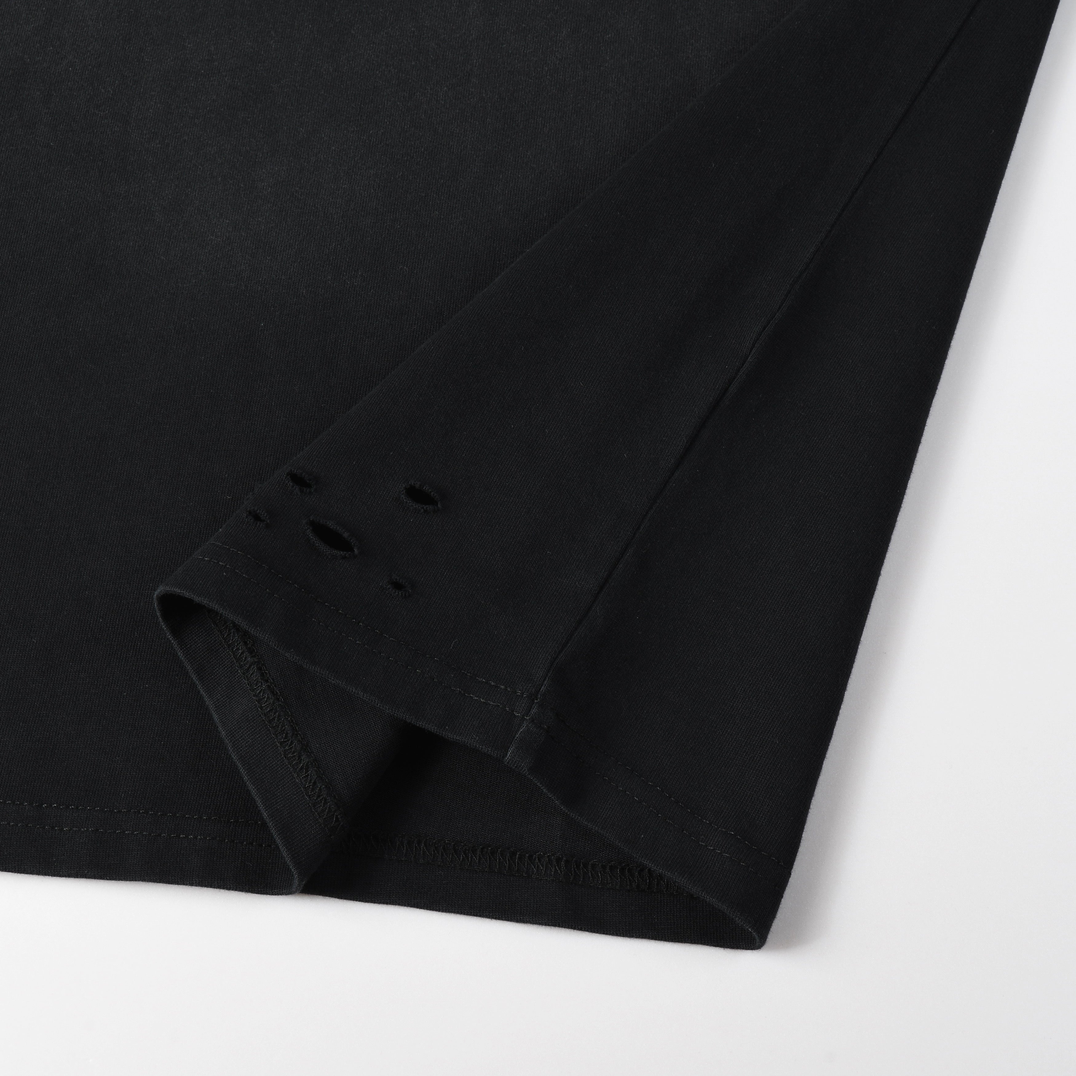 Command 09 Longsleeve - Black