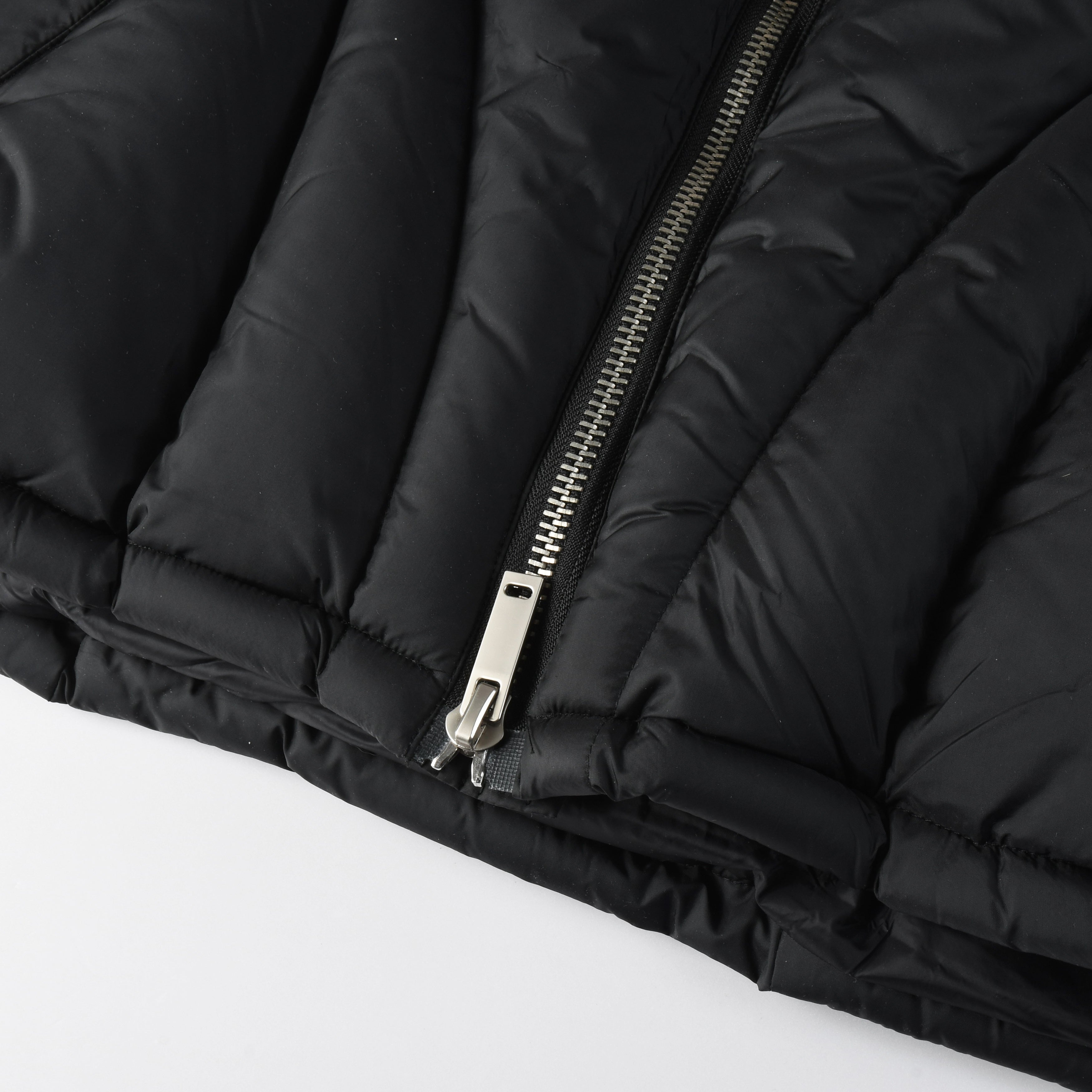 CROPPED PUFFER BLACK