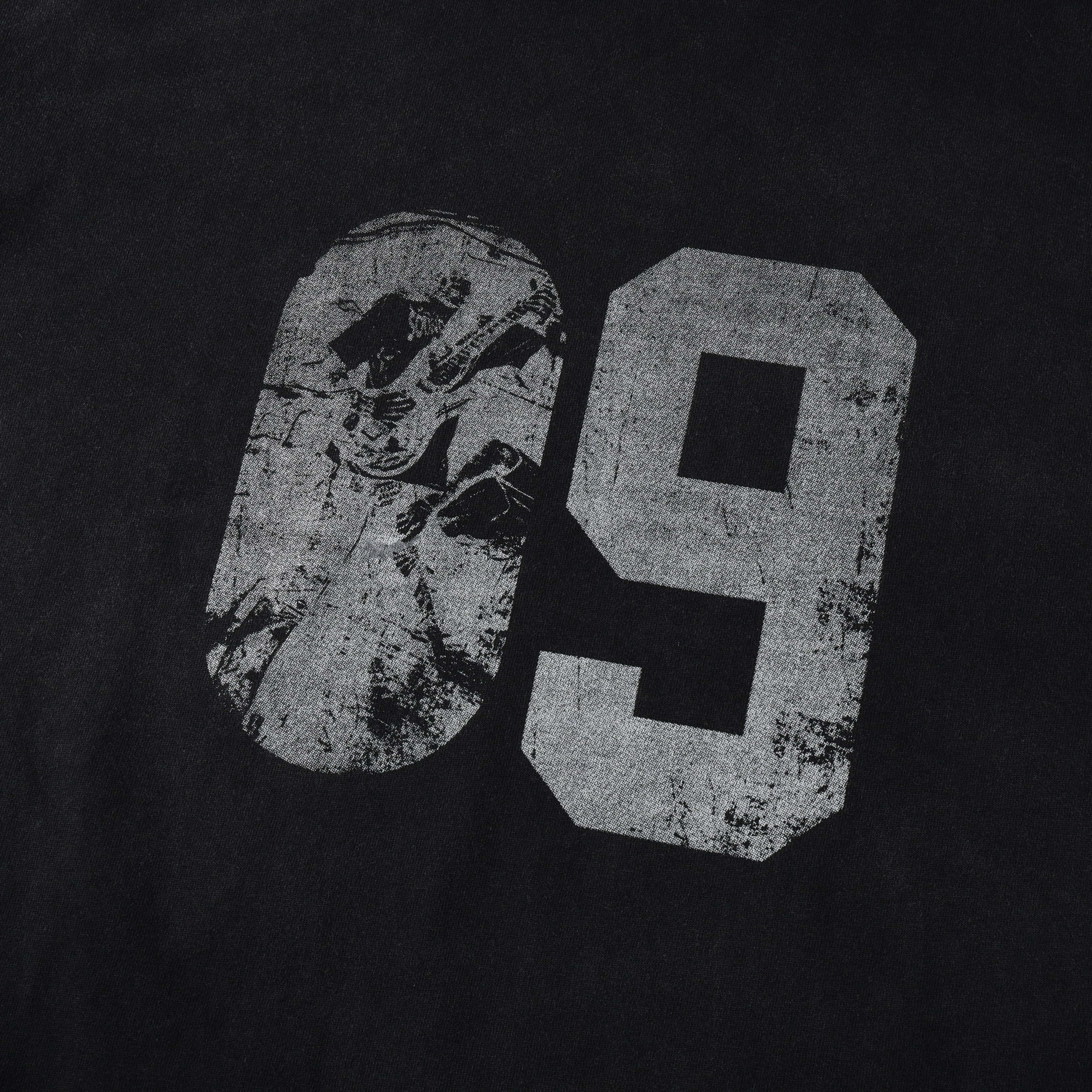 Command 09 Longsleeve - Black